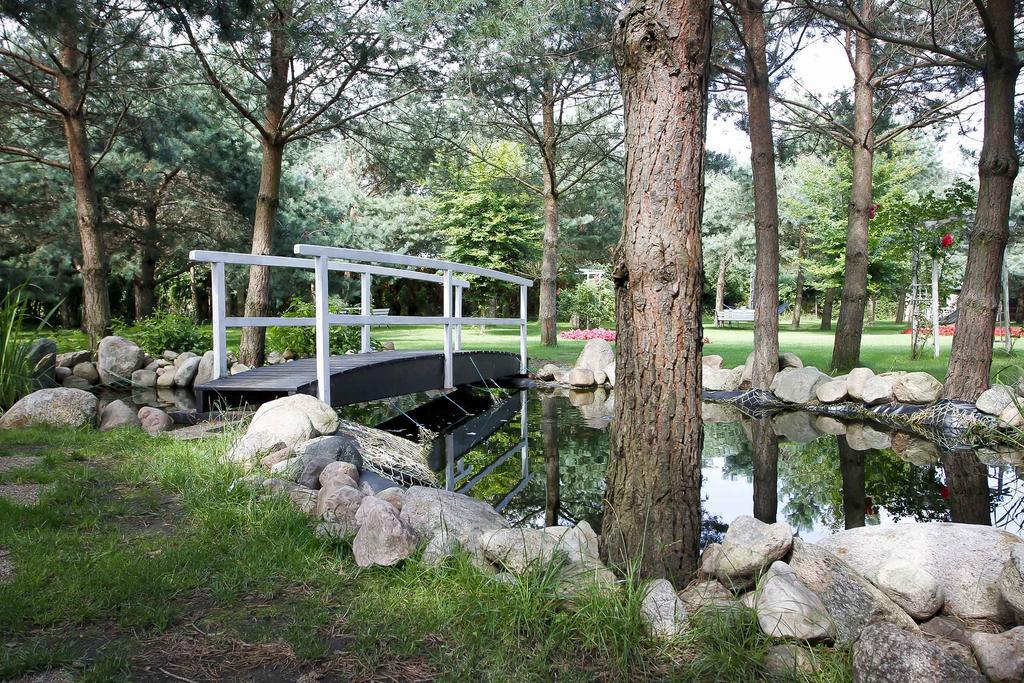 Dworek Rajska Gora ベジヘロボ エクステリア 写真